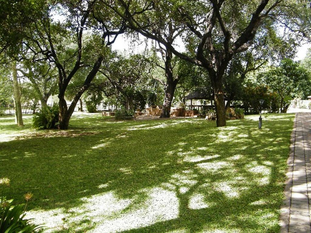 Sunbird Lodge Phalaborwa Exteriör bild