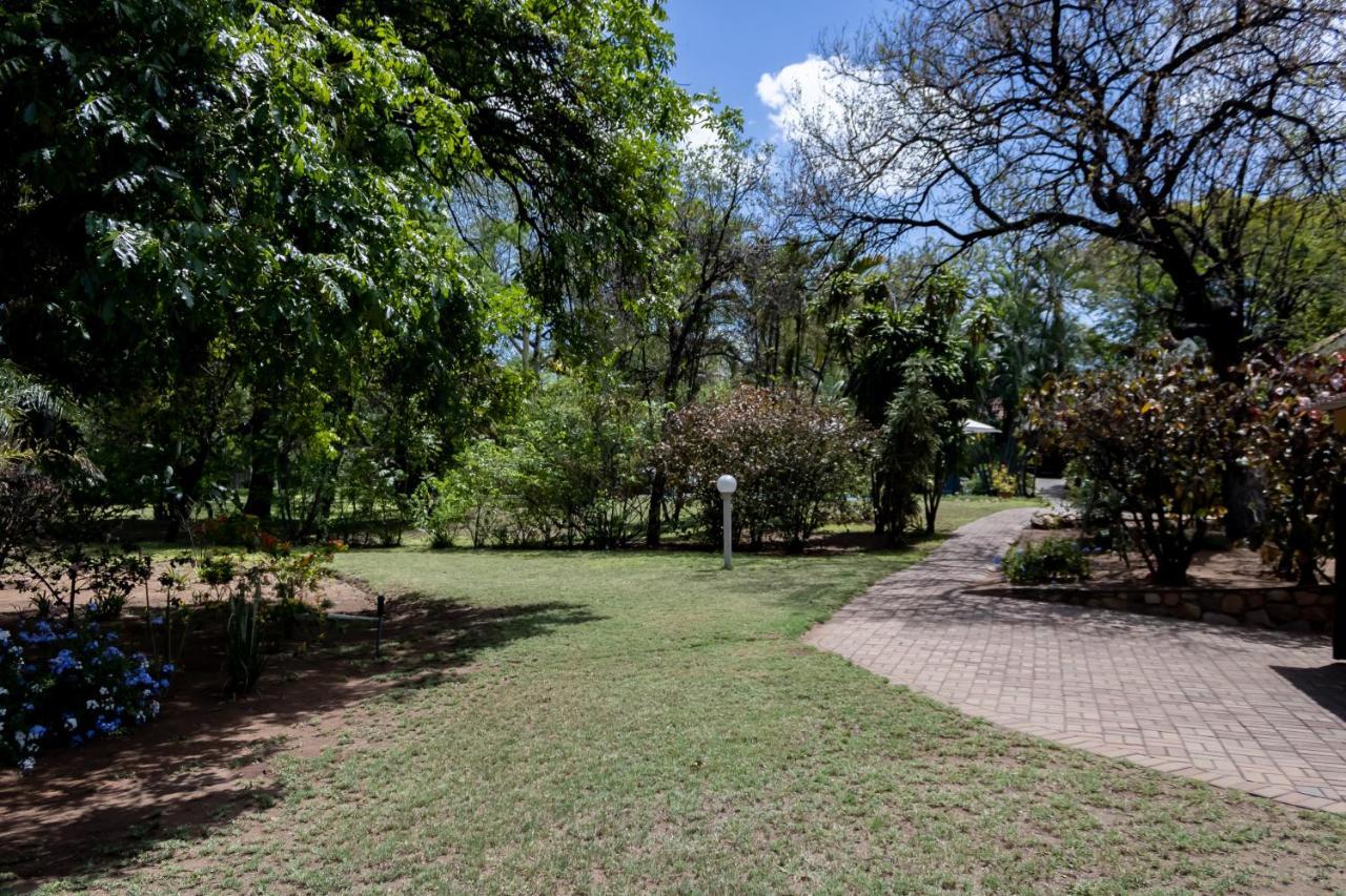 Sunbird Lodge Phalaborwa Exteriör bild