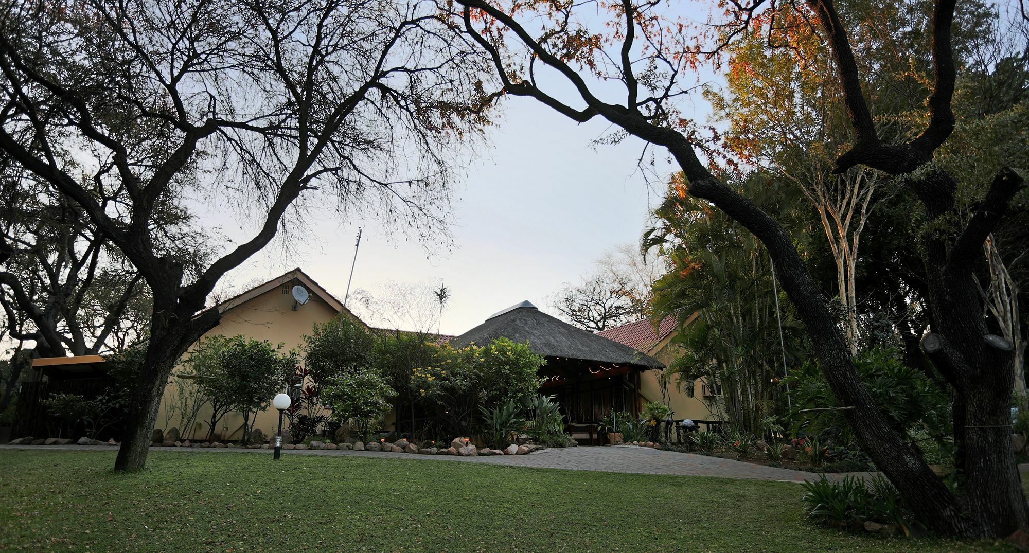 Sunbird Lodge Phalaborwa Exteriör bild